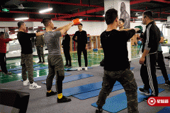 健身证书怎么考要提前学习知识和锻炼