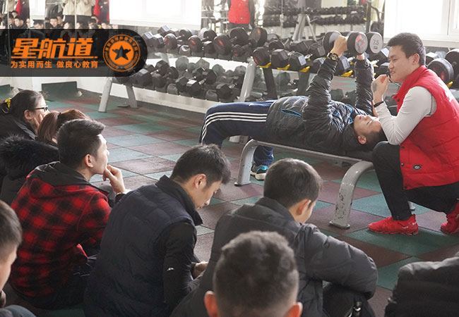北京健身培训学费多少钱，哪家性价比高